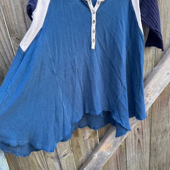 Free People We The Free Waffle Knit Sleeve Mixed Media Henley Style Raw Edge Top - Picture 5 of 8